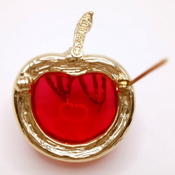 Vintage Sarah Coventry Brooch Gold-tone Cabochon Lucite Leaf Red Apple Design - Picture 7 of 10